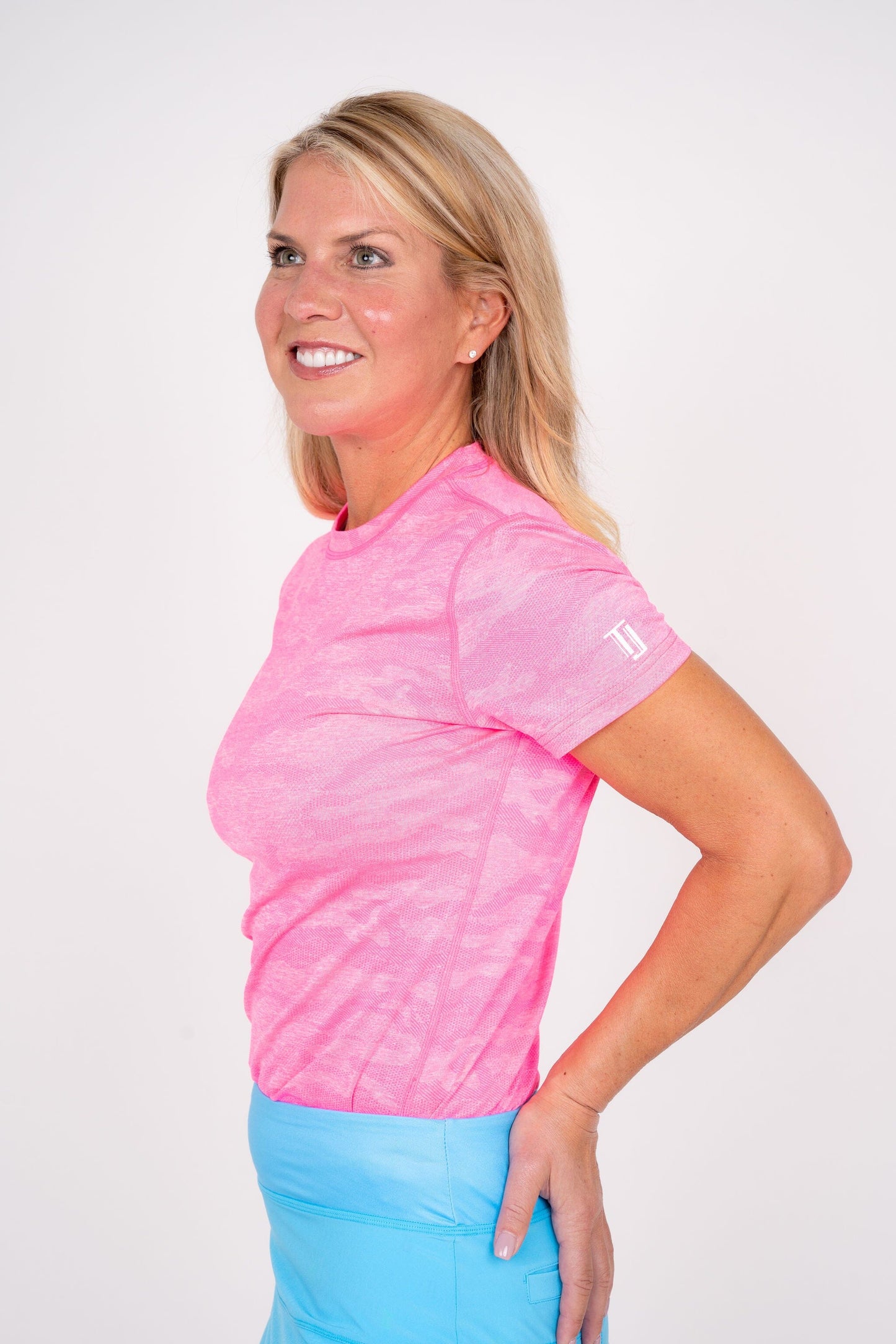 Jordan's Collarless Collection - Neon Pink Camo Women's Golf Shirt Taylor Jordan Apparel 